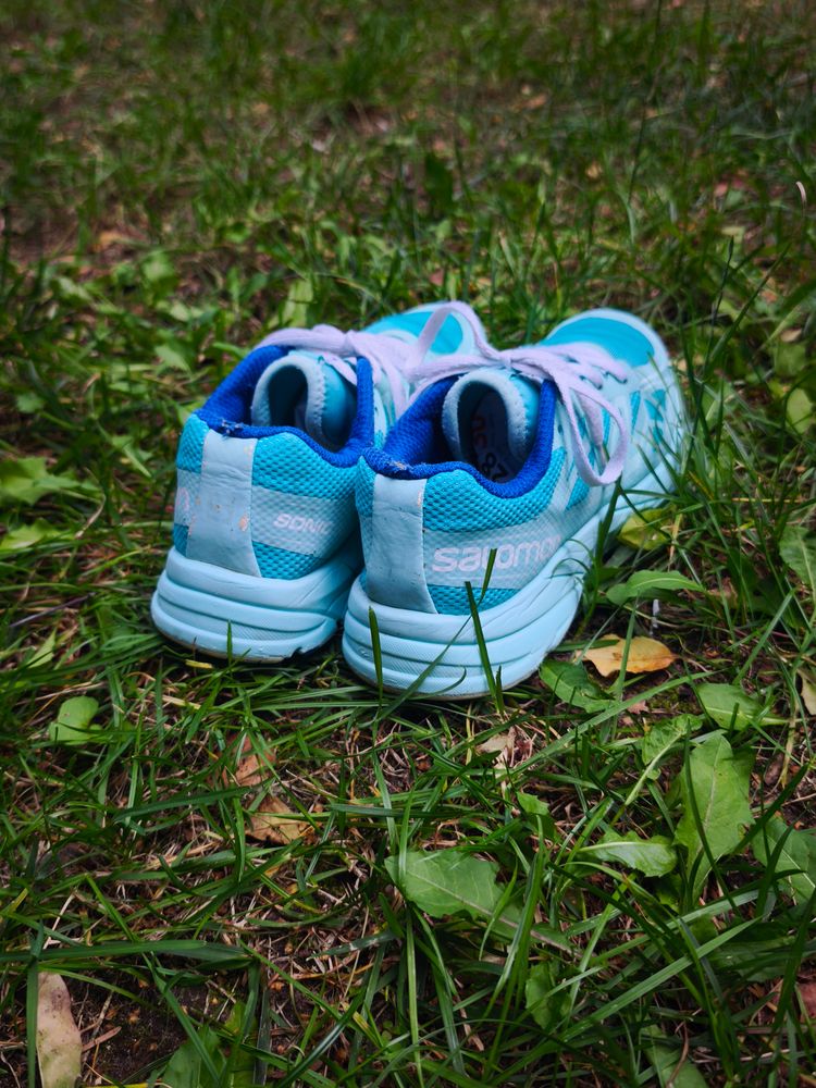 Salomon Blue Running Shoes image 3