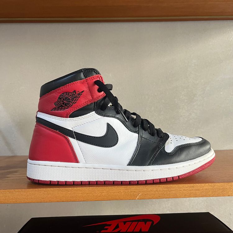 AIR JORDAN 1 HIGH BLACK TOE 2016 - UK 8.5 image 9