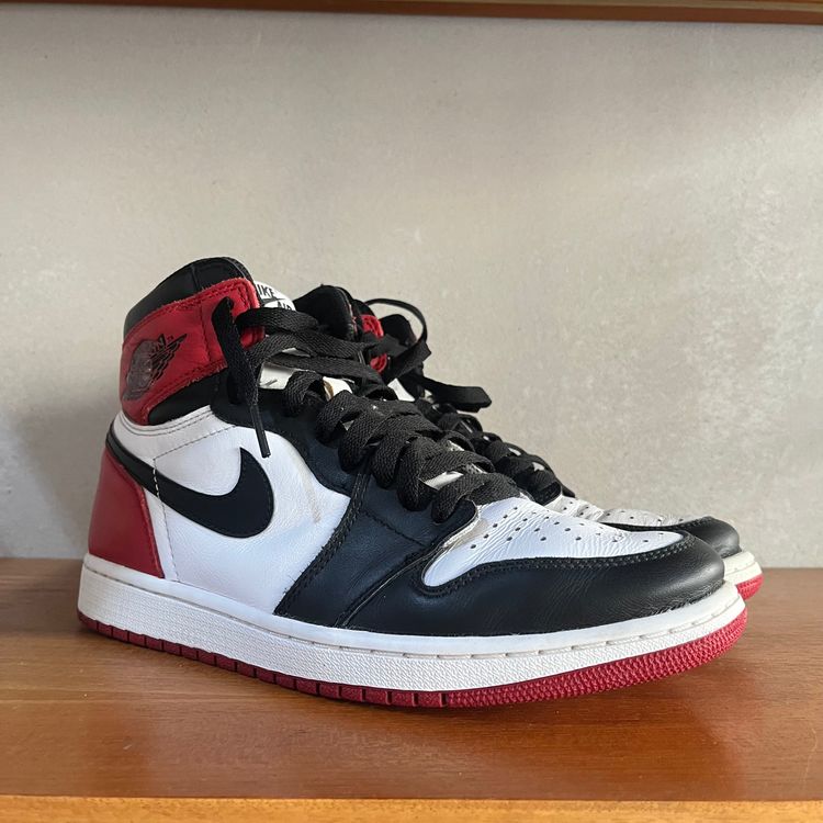AIR JORDAN 1 HIGH BLACK TOE 2016 - UK 8.5 image 3