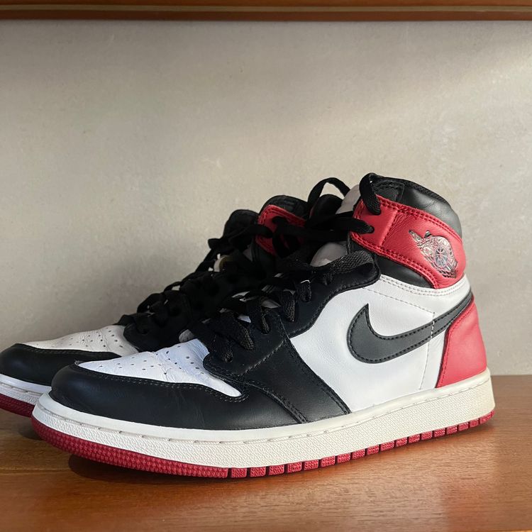 AIR JORDAN 1 HIGH BLACK TOE 2016 - UK 8.5 image 5