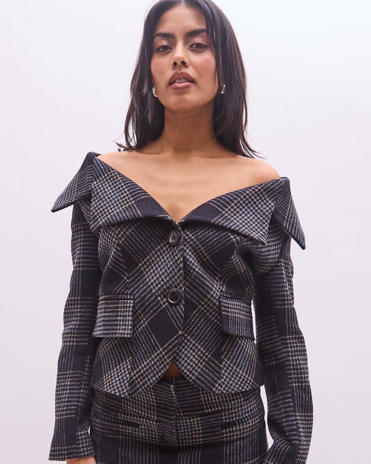 alma tailored jacket 18