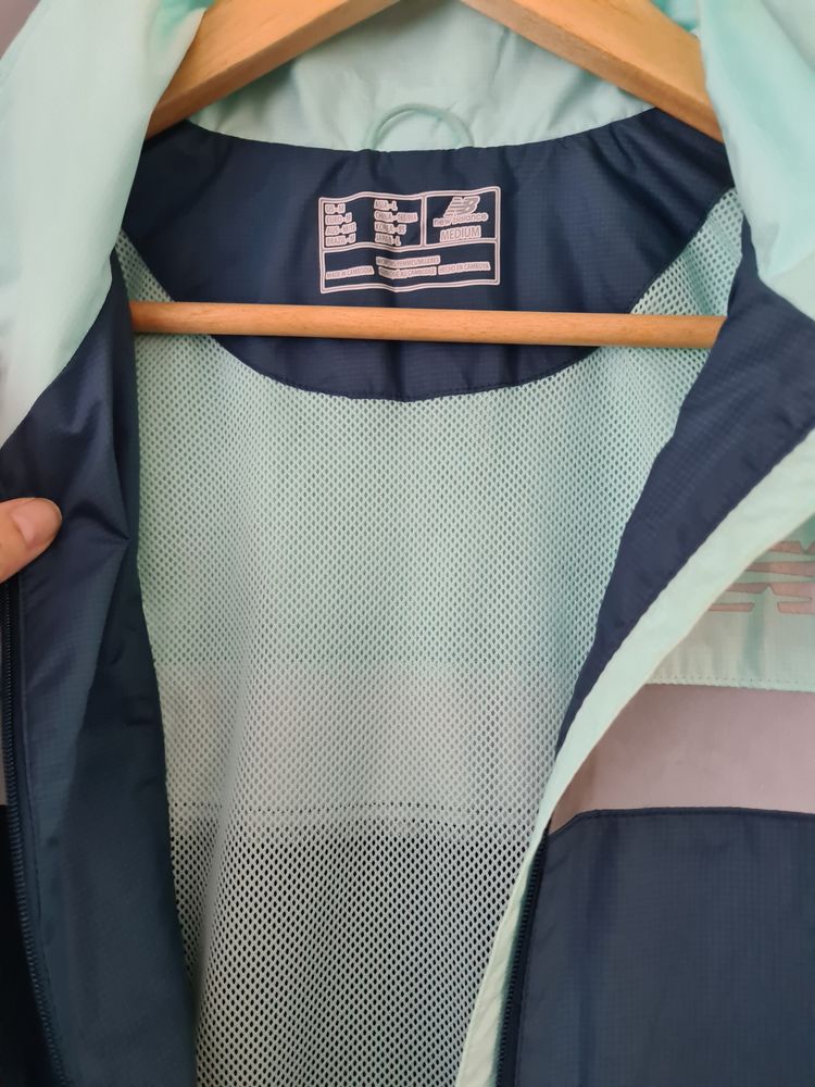 new balance jacket  2