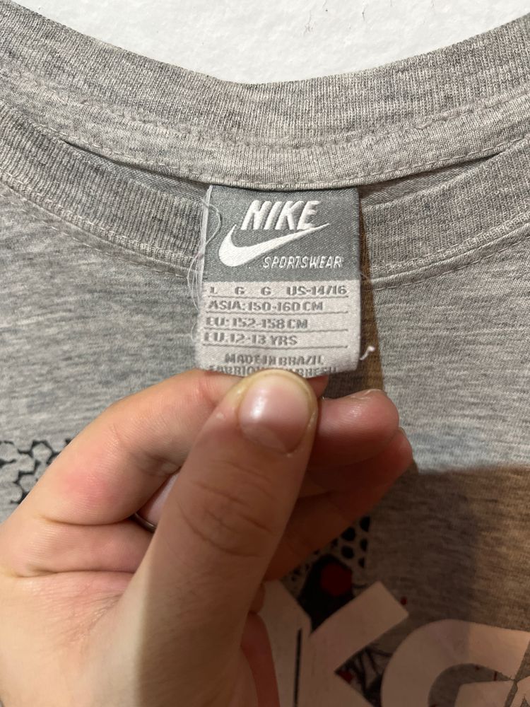 Nike Grey Graphic T-Shirt 2