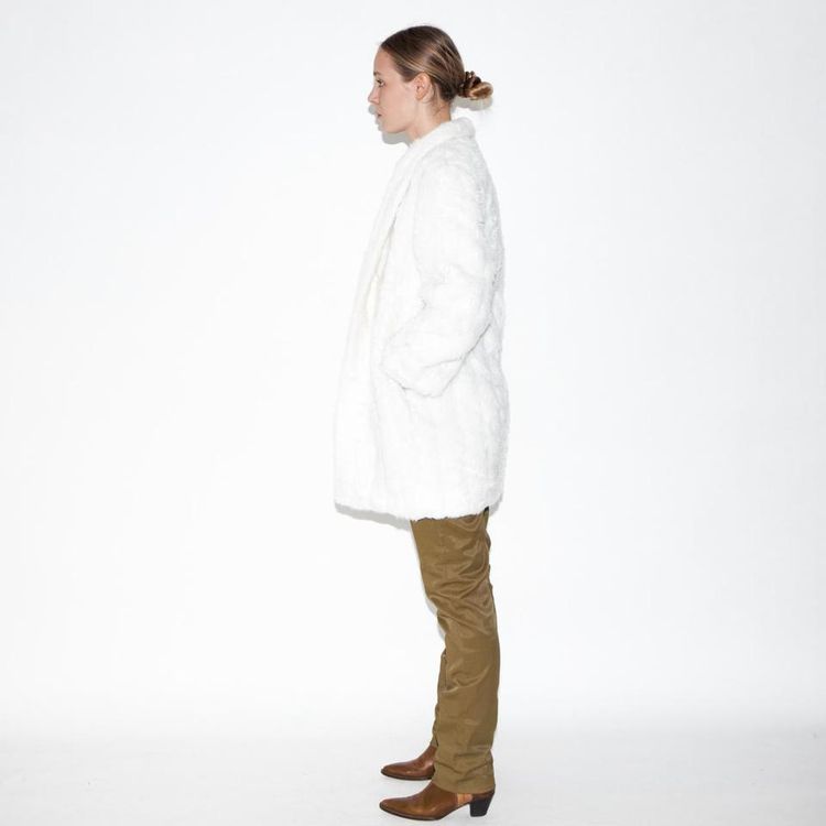 Vintage 90s warm faux fur coat in white 2