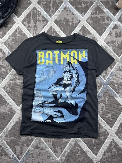 Batman Graphic T-Shirt Size S/M
