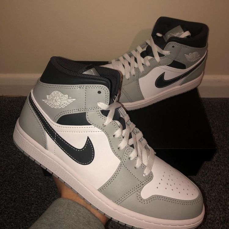 Other Jordan 1 mid anthracite product image