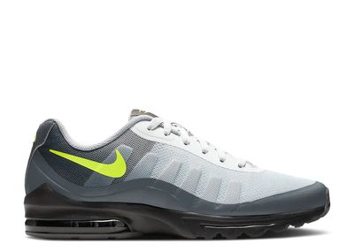 Nike Invigors Grey Green
