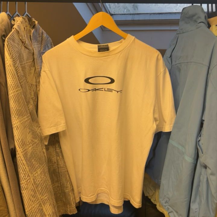 Oakley Oakley top product image