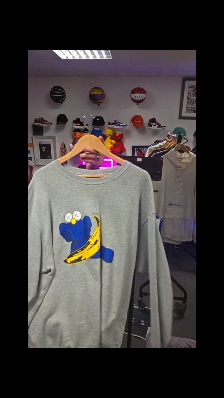 Kaws kaws jumper bn size xl product image