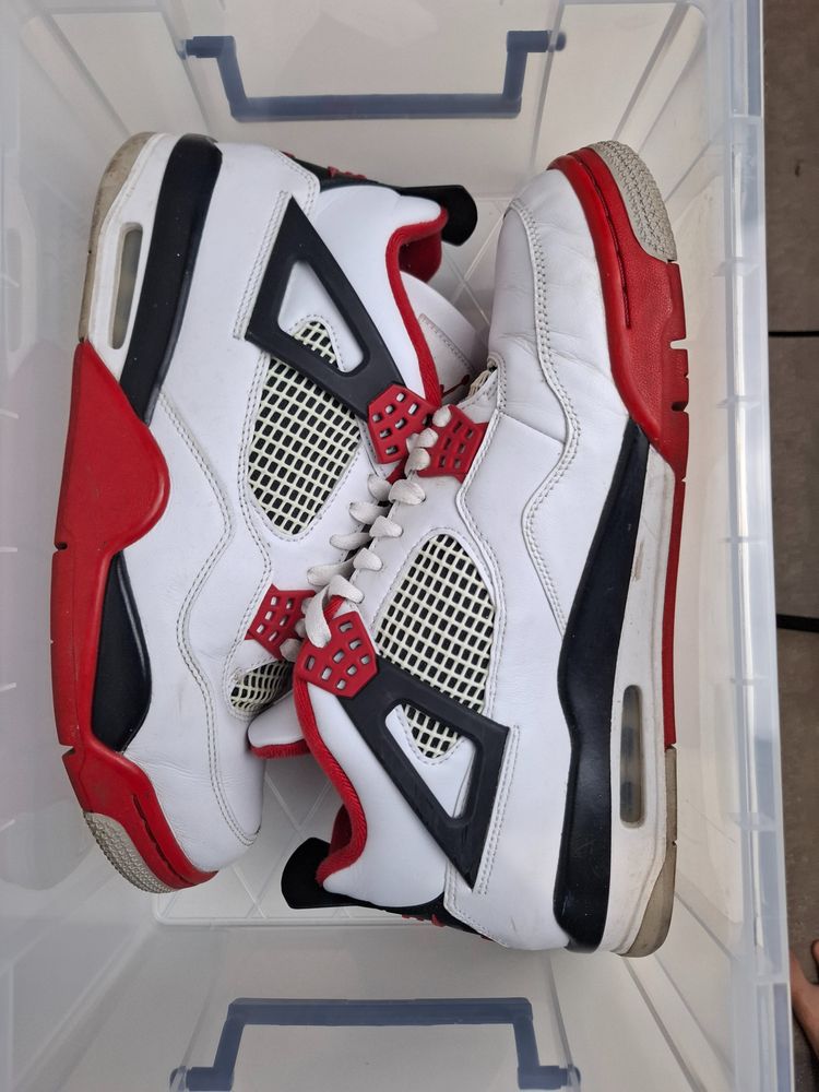 Jordan 4 fire red uk 10  (worn no box) image 1