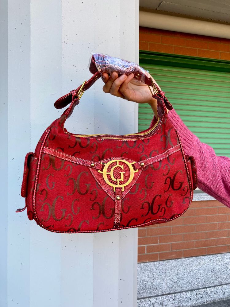 Red Handbag With Gg Pattern And Gold Hardware