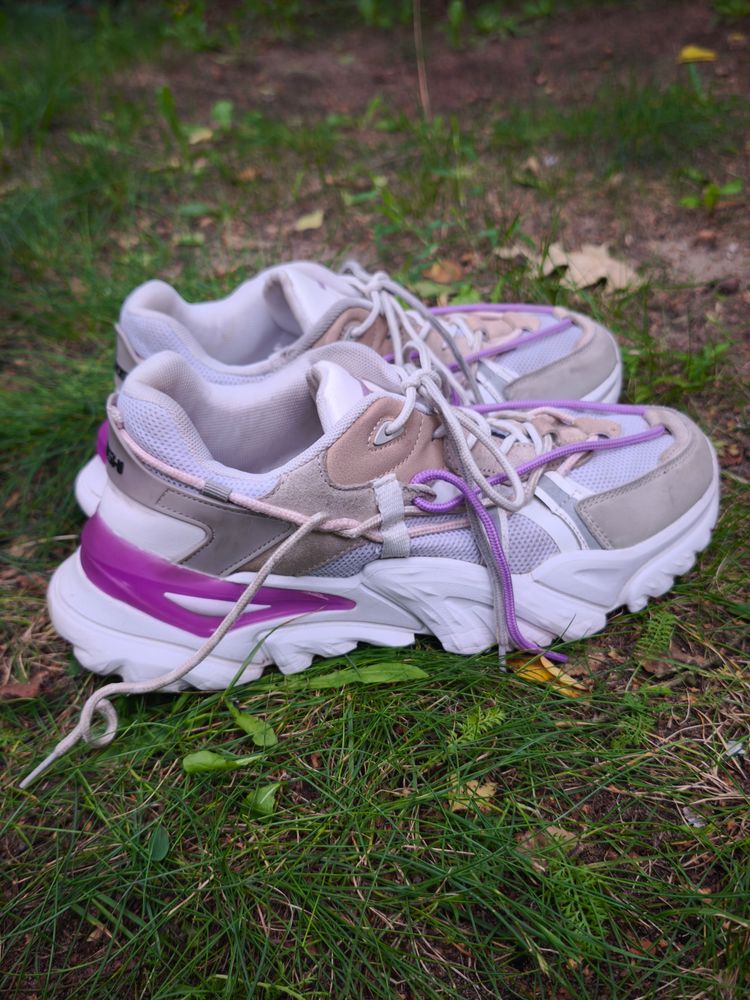 Togoshi Sneakers image 2