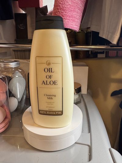 Oil Of Aloe Cleansing Milk
