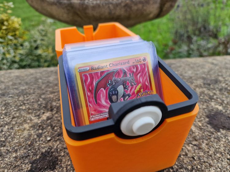 Pokemon charizard deck box  2