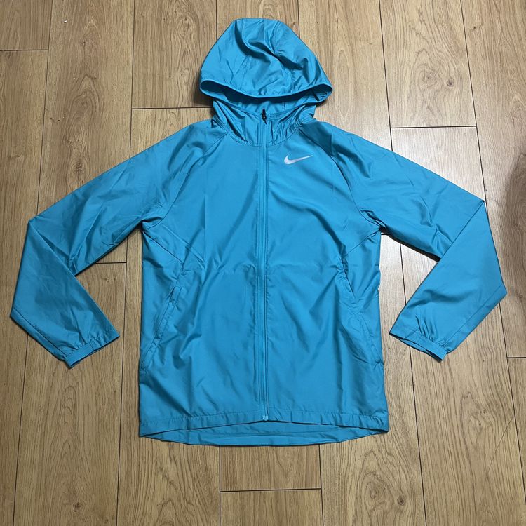 BNWT Nike Miler Stride Repel UV Lightweight Running Windbreaker Jacket, Blue