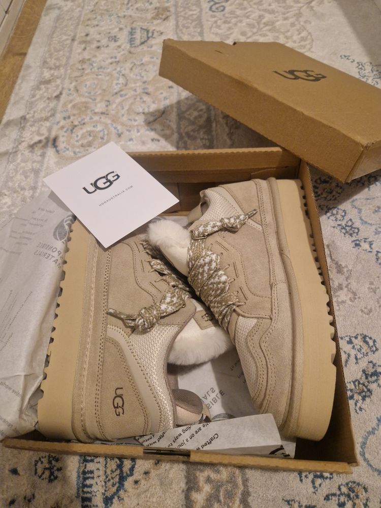 Ugg Beige Boots obraz 3