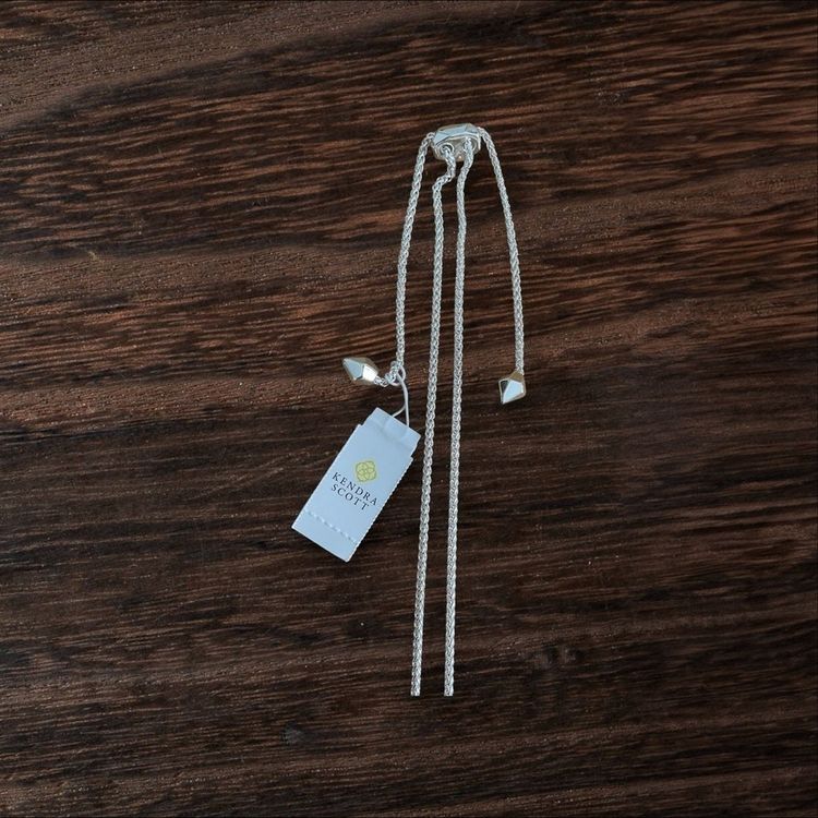Kendra Scott Silver Statement Necklace imagen 1