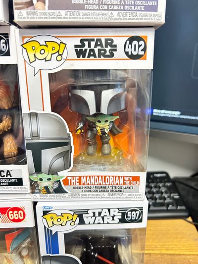 Funko Pop Star Wars The Mandalorian With The Child