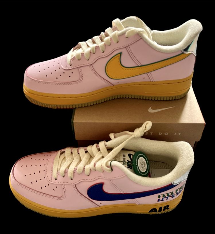 Nike Nike 'Feel Free, Lets Talk, size 8. product image
