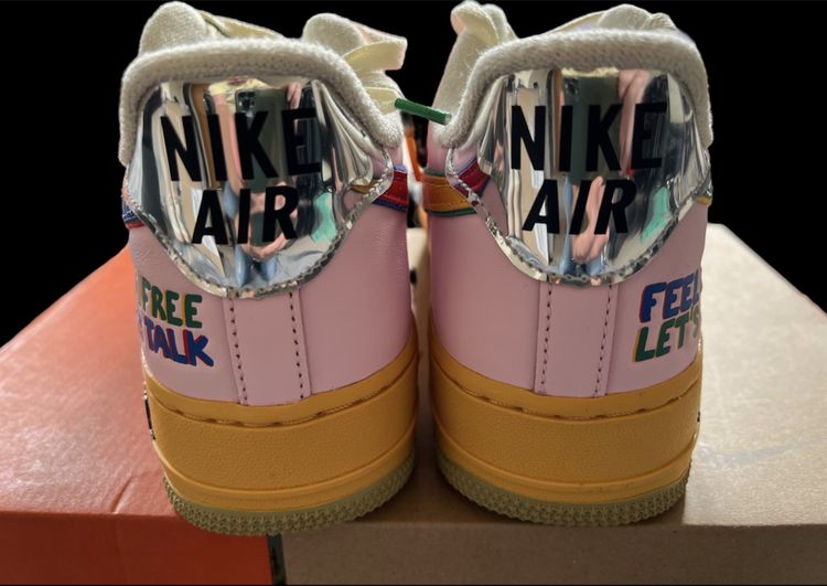 Nike 'Feel Free, Lets Talk, size 8. 4