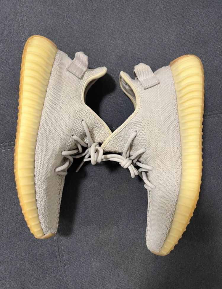 Yeezy Boost 350 V2 sneakers