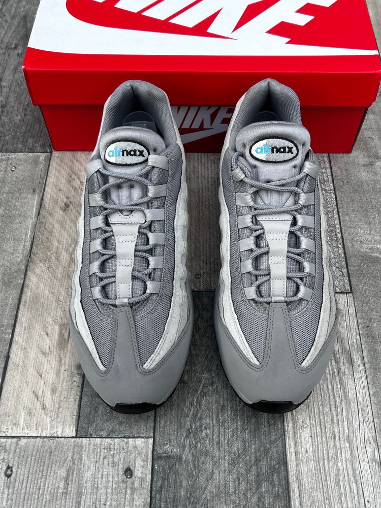 Nike Air Max 95 Retro Logo Trainers - ‘Grey Aqua Blue’ - Size UK 11 ( Pre-Loved ) image 6