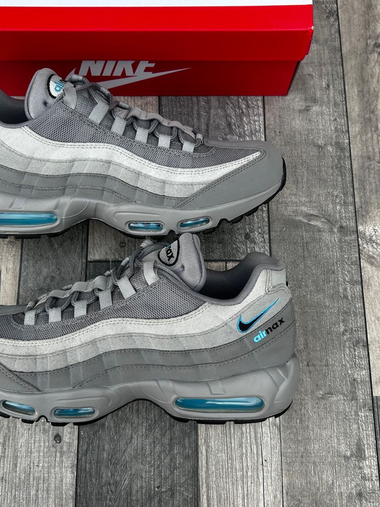 Nike Air Max 95 Retro Logo Trainers - ‘Grey Aqua Blue’ - Size UK 11 ( Pre-Loved ) image 5