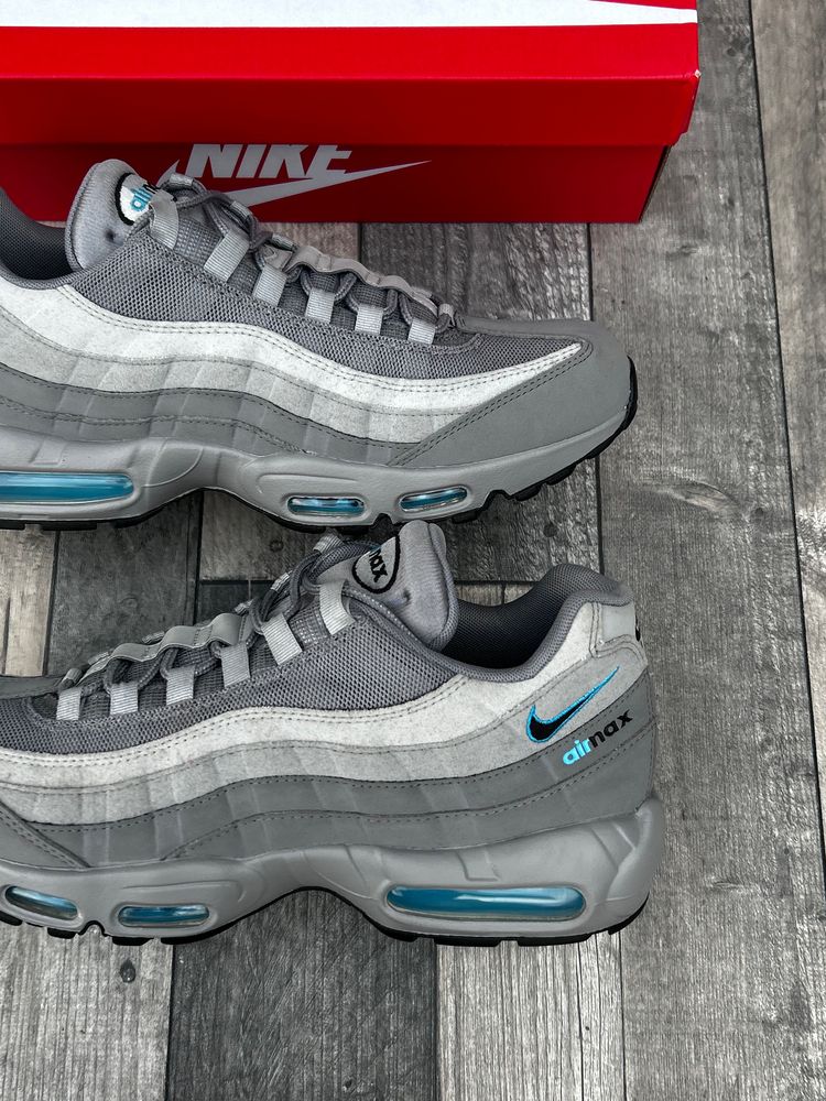 Nike Air Max 95 Retro Logo Trainers - ‘Grey Aqua Blue’ - Size UK 11 ( Pre-Loved ) image 4
