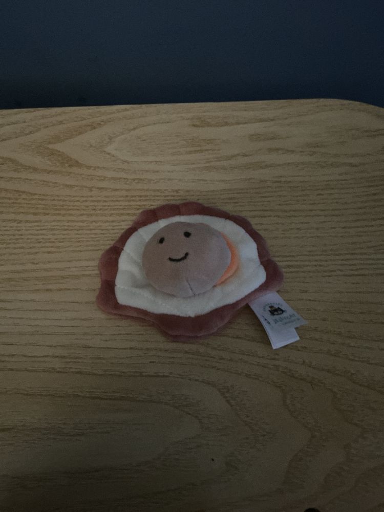 Other Jellycat clam product image