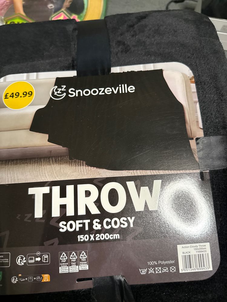 Other Snoozeville Soft And Cosy Throw product image