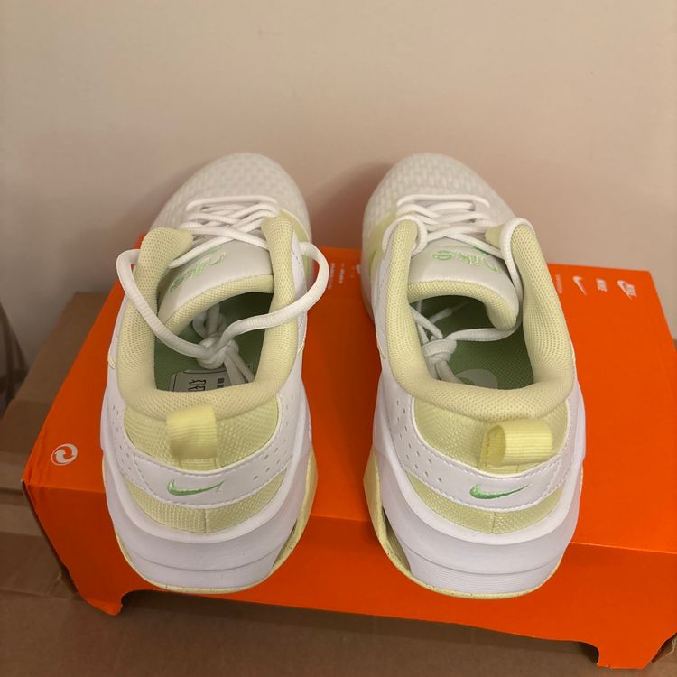 Nike Zoom Bella 6 Women'S Sneakers obraz 4