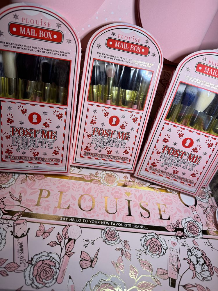Other Plouise Post Me Pretty Makeup Brush Sets product image