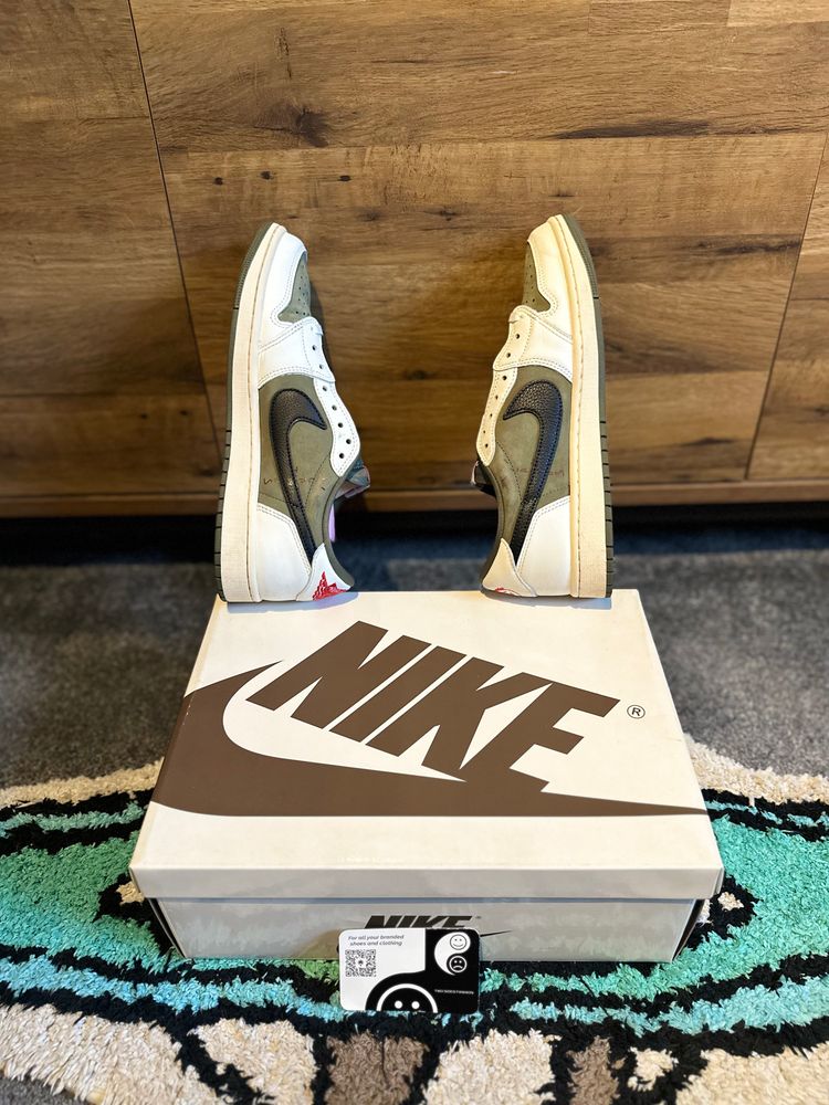 Nike Air Jordan 1 Travis Scott “Medium Olive” U.K. 8 imagen 6