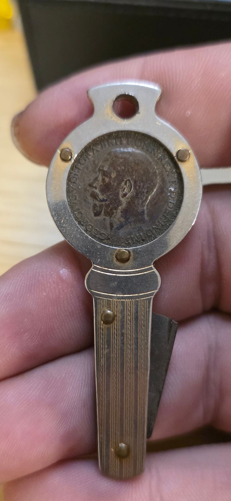 Coin Holder Keychain 3