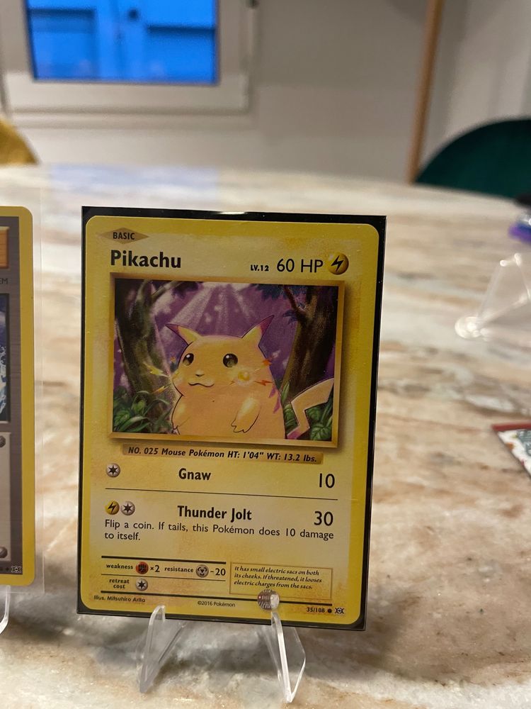 Pikachu Pokemon Card