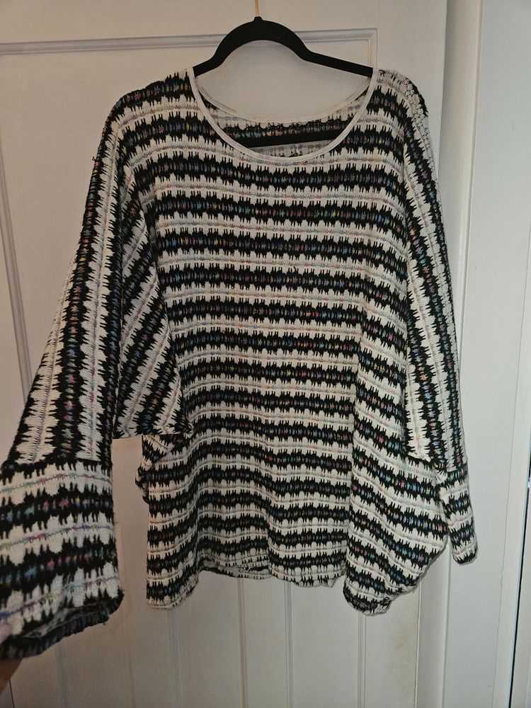 black and white striped long sleeve top