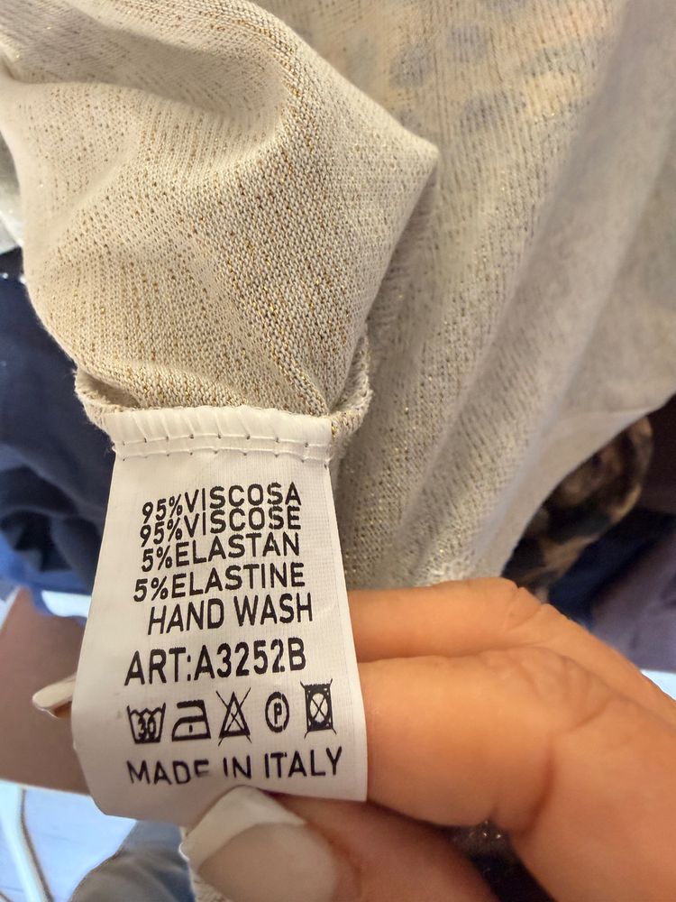 Immagine di Beige Dress With Leopard Print And Text 5