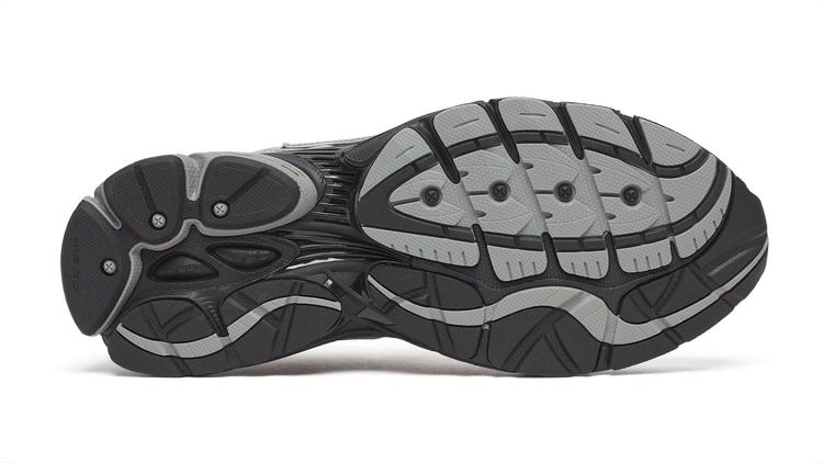 Saucony ProGrid Omni 9 'Black silver' 3