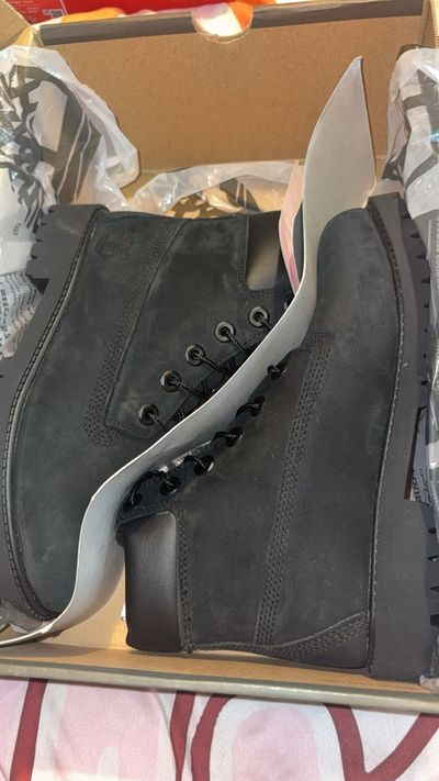 Black Boots