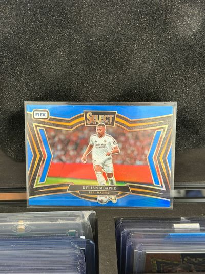 Kylian Mbappe Fifa Select Trading Card