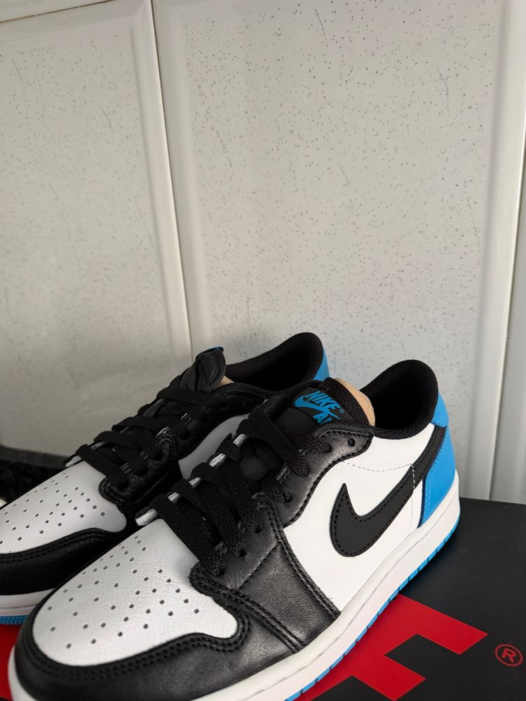 Air Jordan 1 Retro Low OG Black image 2