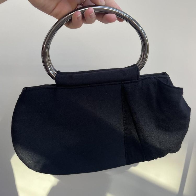 Black y2k handbag imagen 3