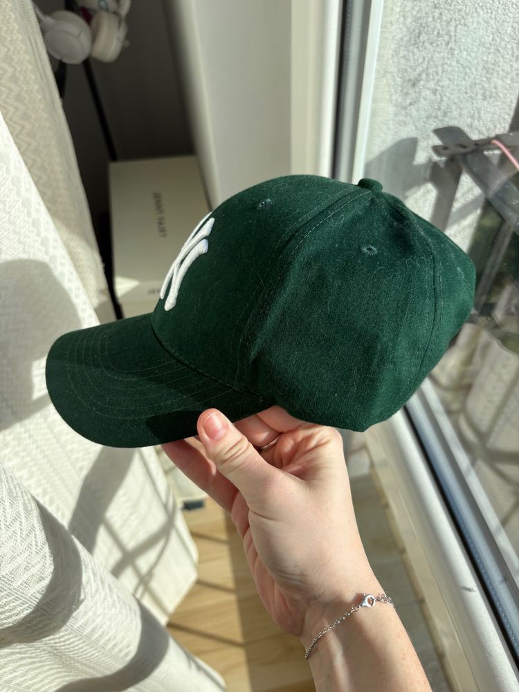 New York Yankees Baseball Cap image 2