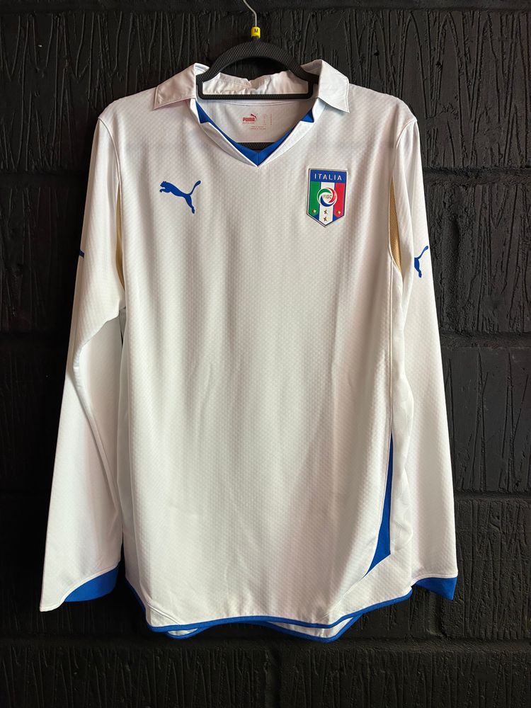 Italy 2010/11 Long Sleeve Away Shirt - Medium