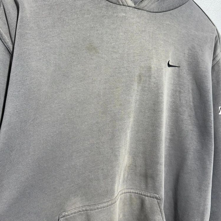 Immagine di Vintage y2k Grey Nike Hoodie - Small 2
