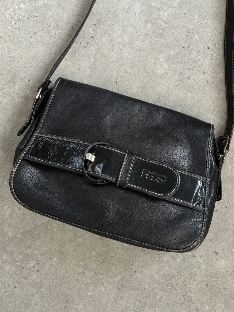 Gianfranco Ferre 1990s Leather Crossbody Bag imagen 10