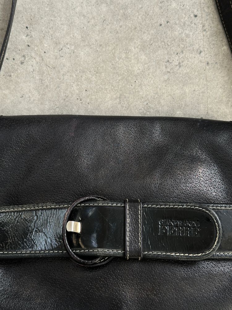 Gianfranco Ferre 1990s Leather Crossbody Bag imagen 2
