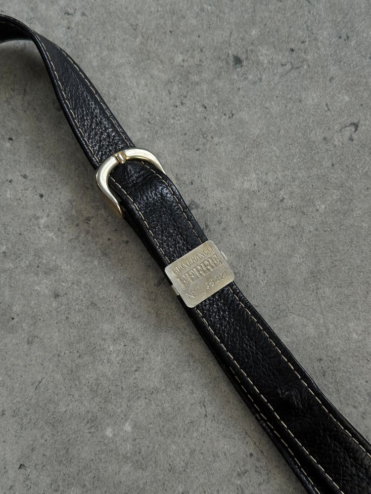 Gianfranco Ferre 1990s Leather Crossbody Bag imagen 6