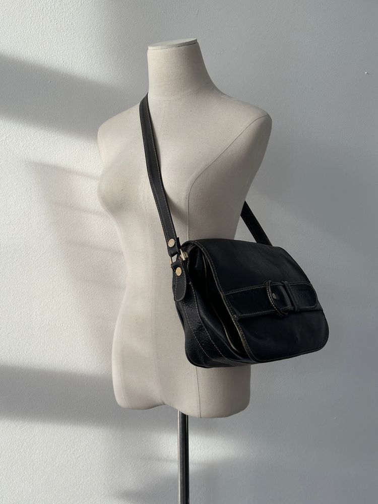Gianfranco Ferre 1990s Leather Crossbody Bag imagen 4