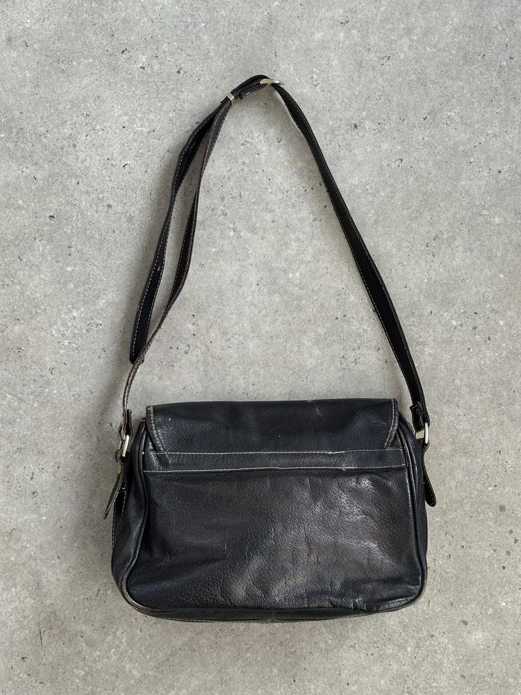 Gianfranco Ferre 1990s Leather Crossbody Bag imagen 9